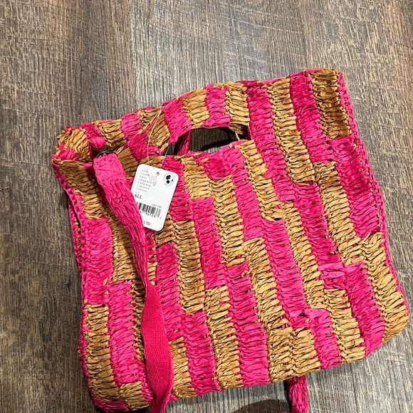 Free People Hot Pink and Tan Straw Crossbody Bag - Picture 3 of 3